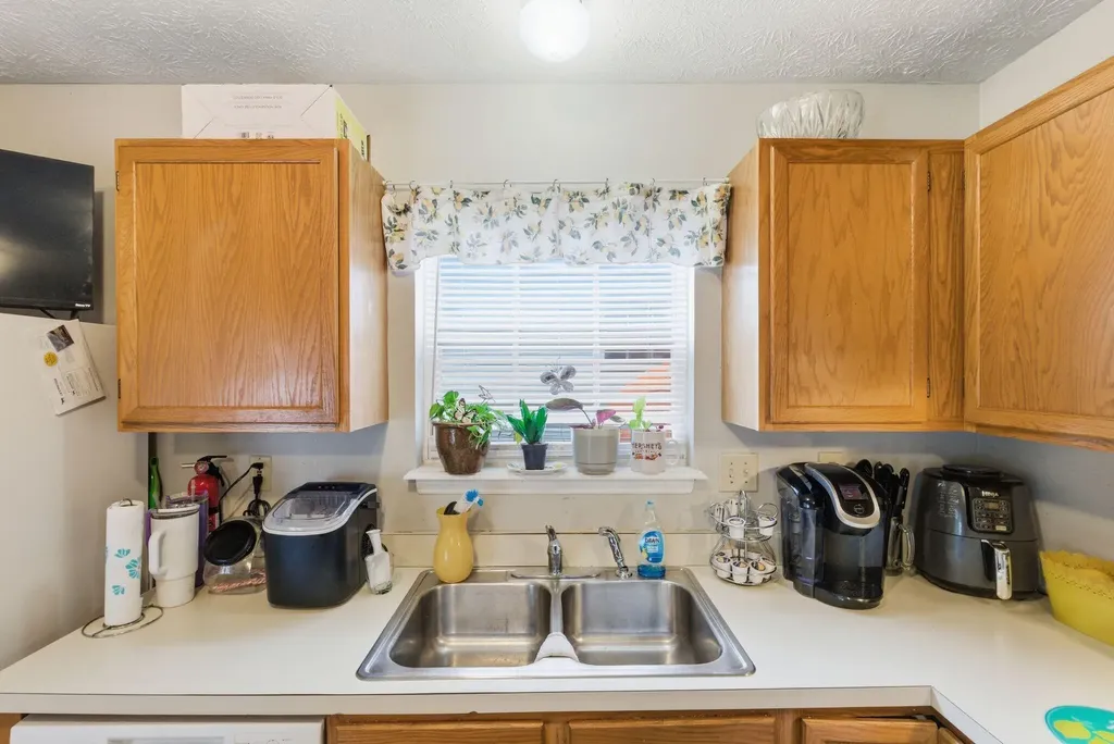 320 Santa Anita Court Lexington KY 40516