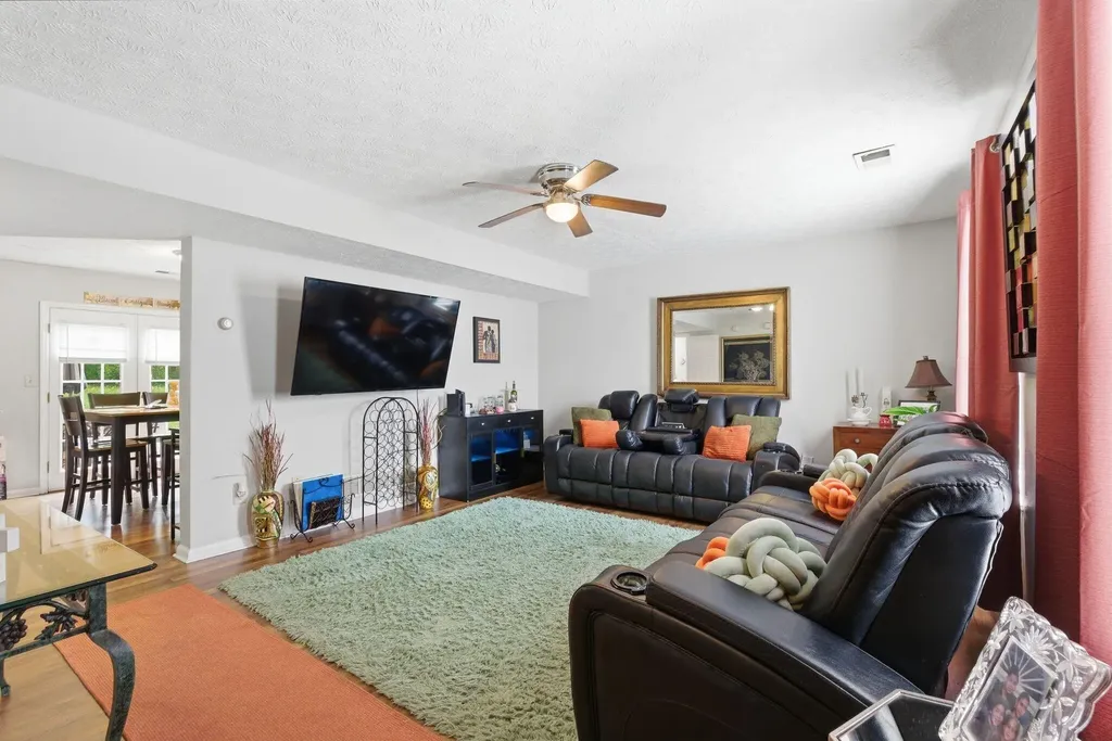 320 Santa Anita Court Lexington KY 40516