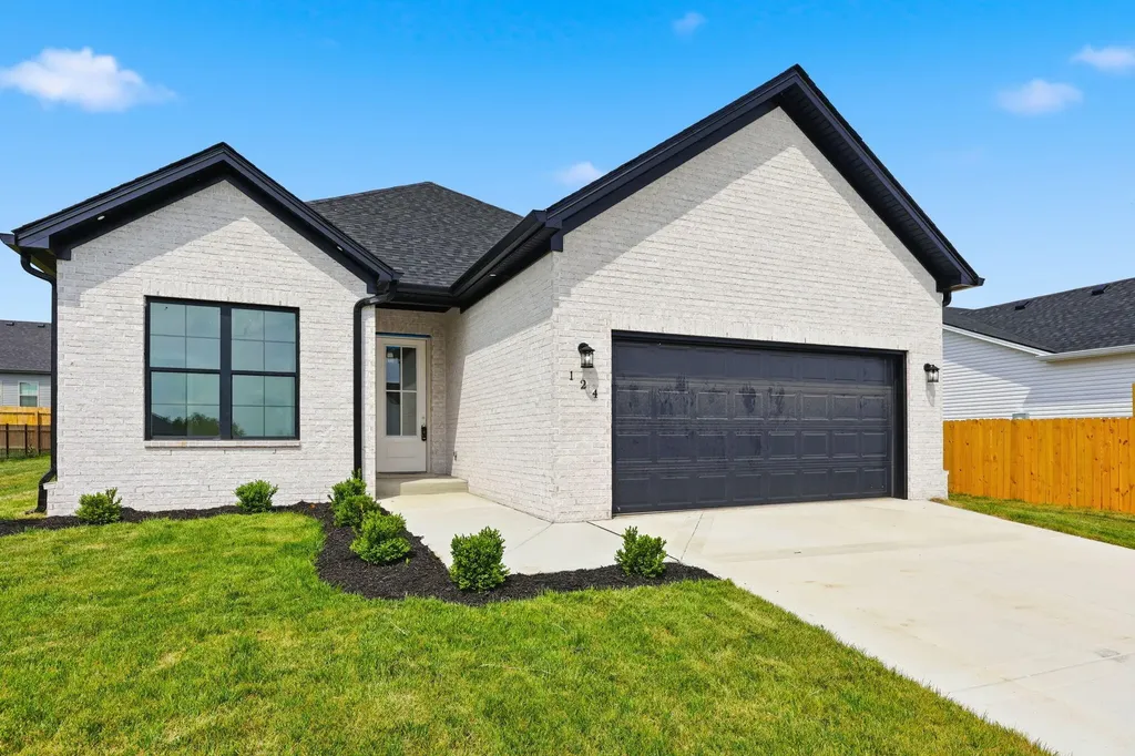 124 Patchen Drive Nicholasville KY 40356