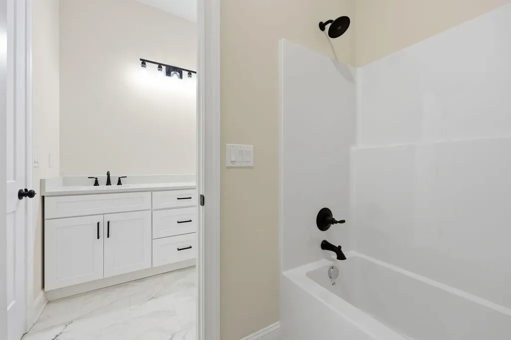 124 Patchen Drive Nicholasville KY 40356