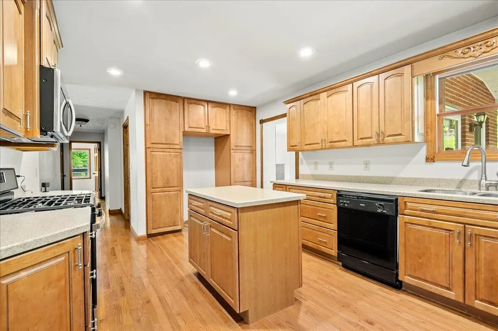100 Lowell Brown Road Rockholds KY 40759