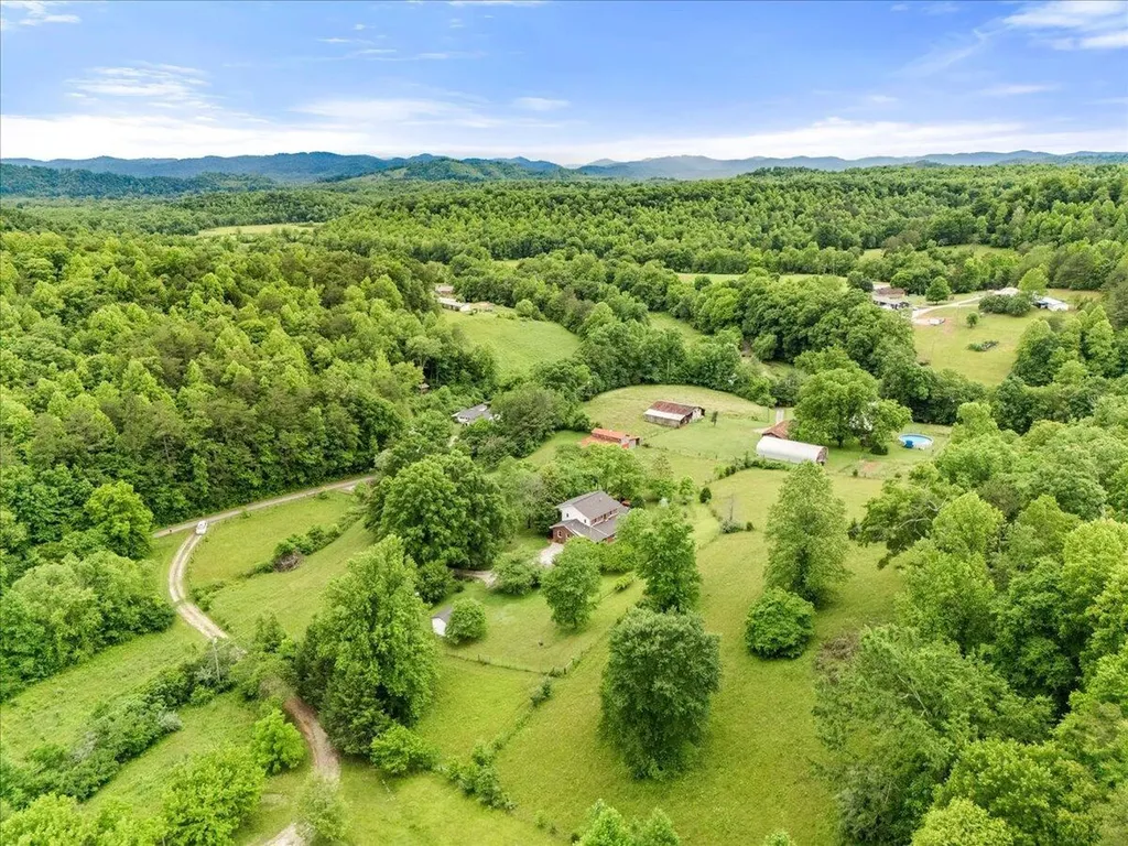 100 Lowell Brown Road Rockholds KY 40759