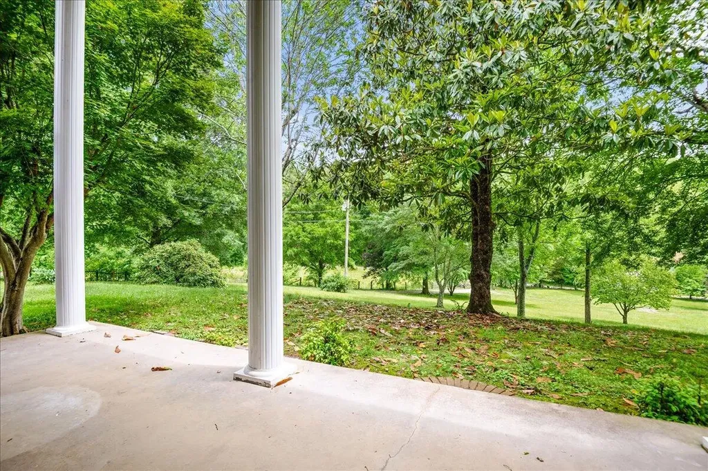 100 Lowell Brown Road Rockholds KY 40759
