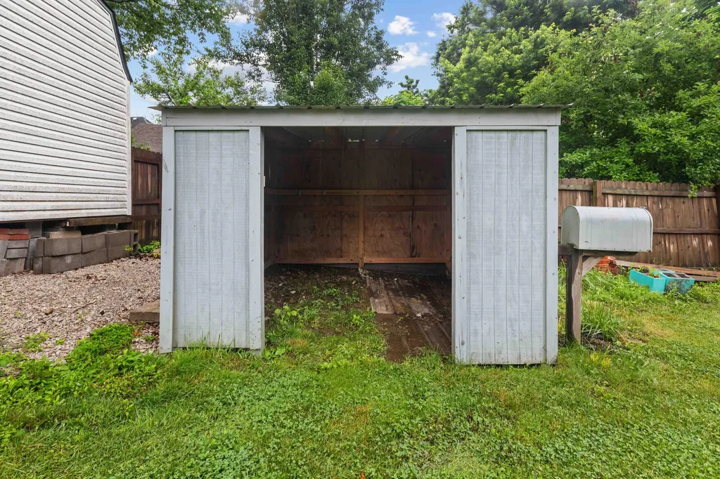 314 E Court Street Lawrenceburg KY 40342