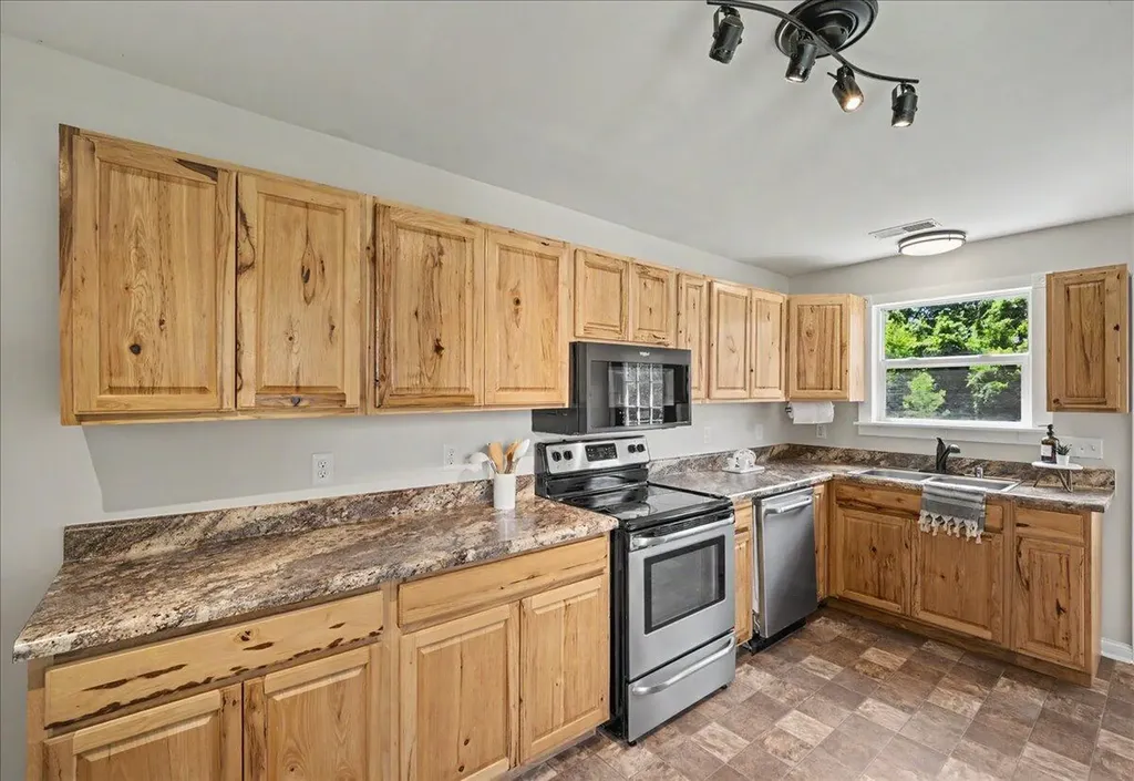 314 E Court Street Lawrenceburg KY 40342