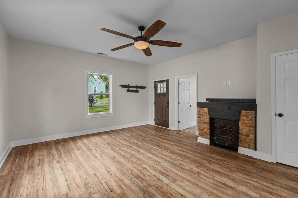 314 E Court Street Lawrenceburg KY 40342