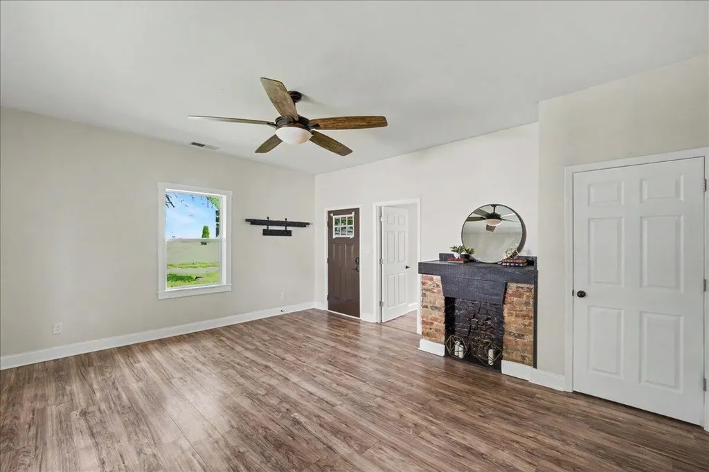 314 E Court Street Lawrenceburg KY 40342