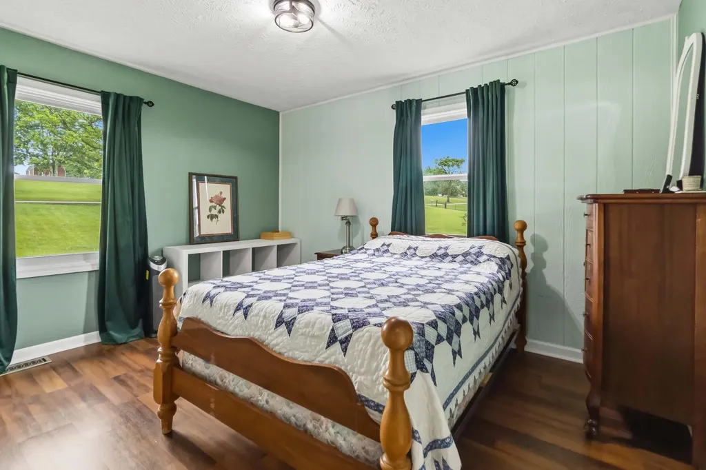 1598 Warwick Road Harrodsburg KY 40330