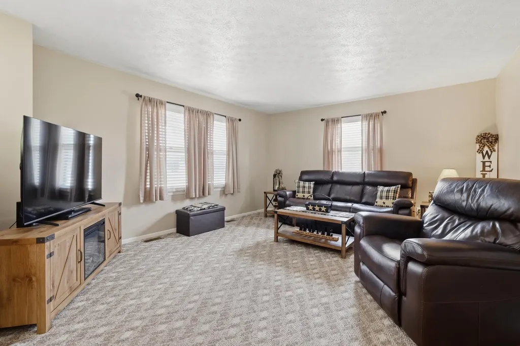1623 Oakland Lane Harrodsburg KY 40330