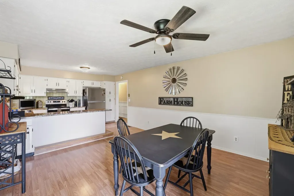 1623 Oakland Lane Harrodsburg KY 40330