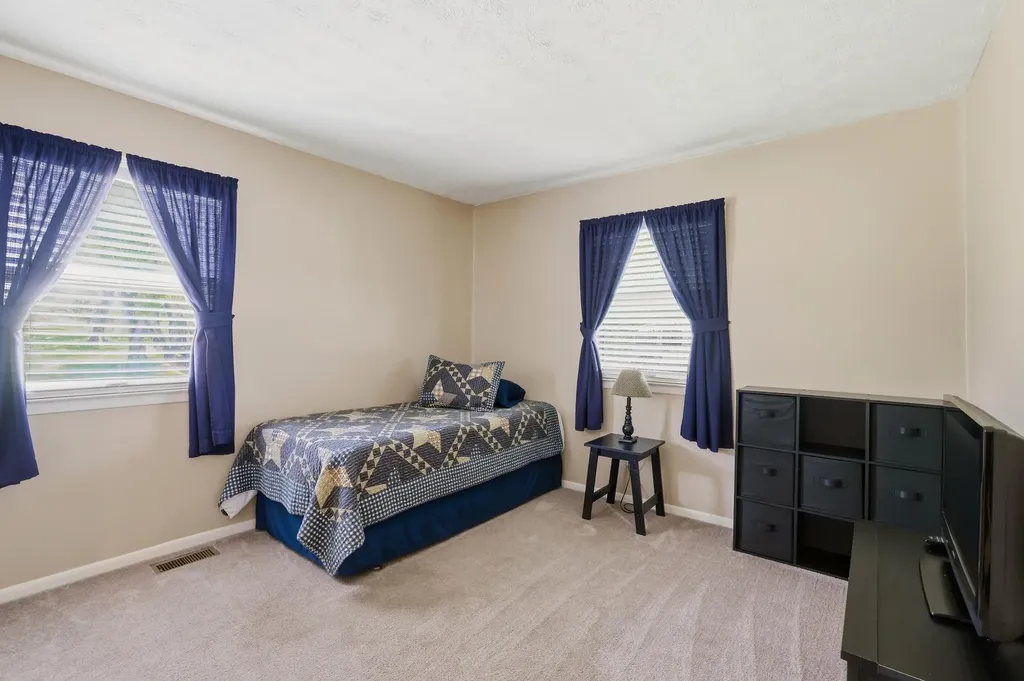 1623 Oakland Lane Harrodsburg KY 40330