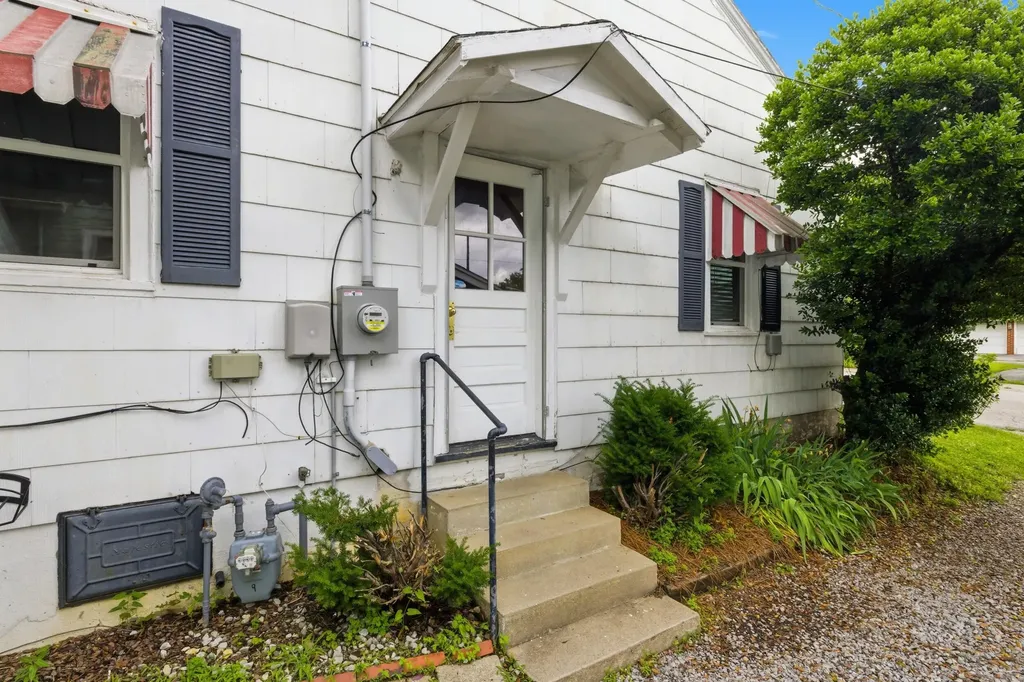 221 N 1st Street Danville KY 40422