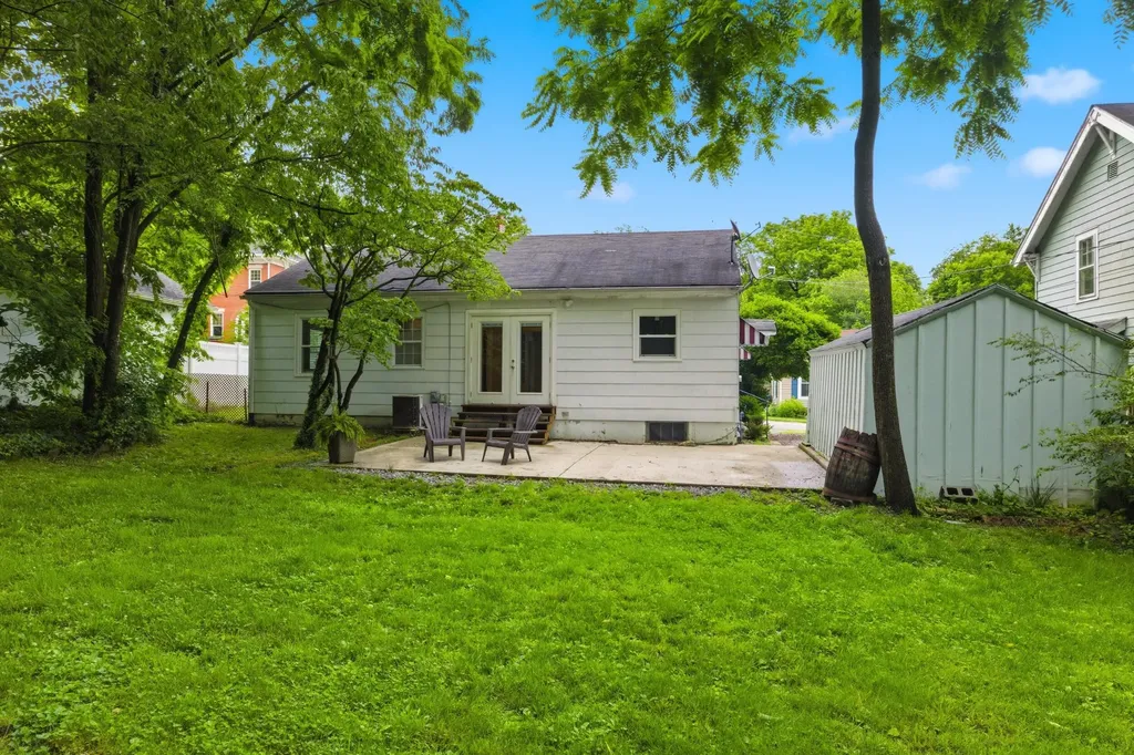 221 N 1st Street Danville KY 40422
