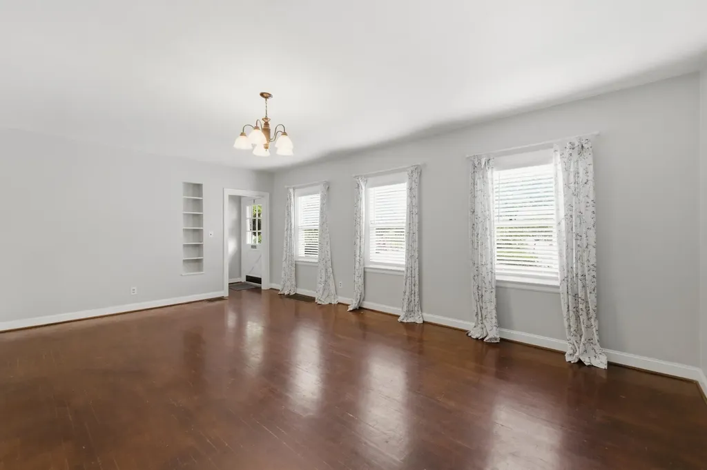 221 N 1st Street Danville KY 40422