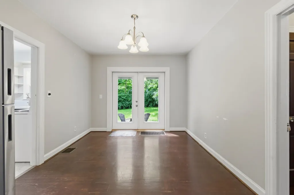 221 N 1st Street Danville KY 40422