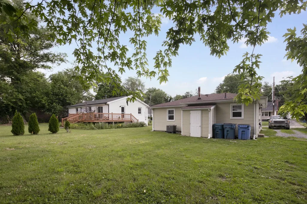 427 Locust Street Danville KY 40422