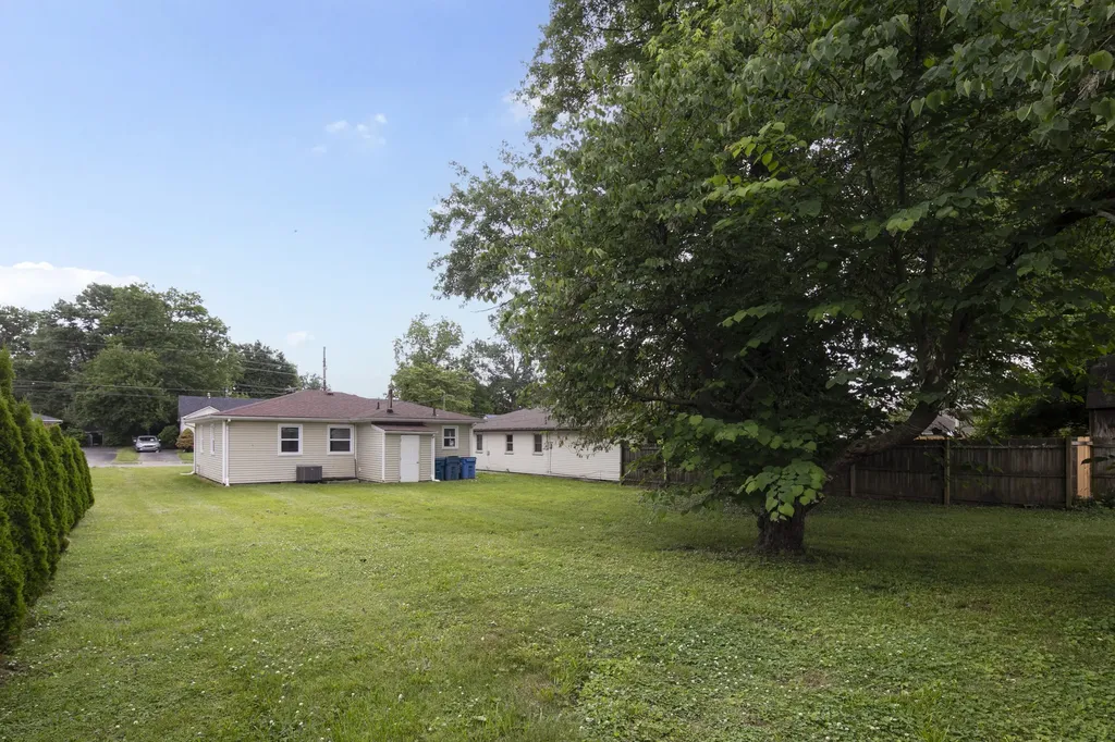 427 Locust Street Danville KY 40422
