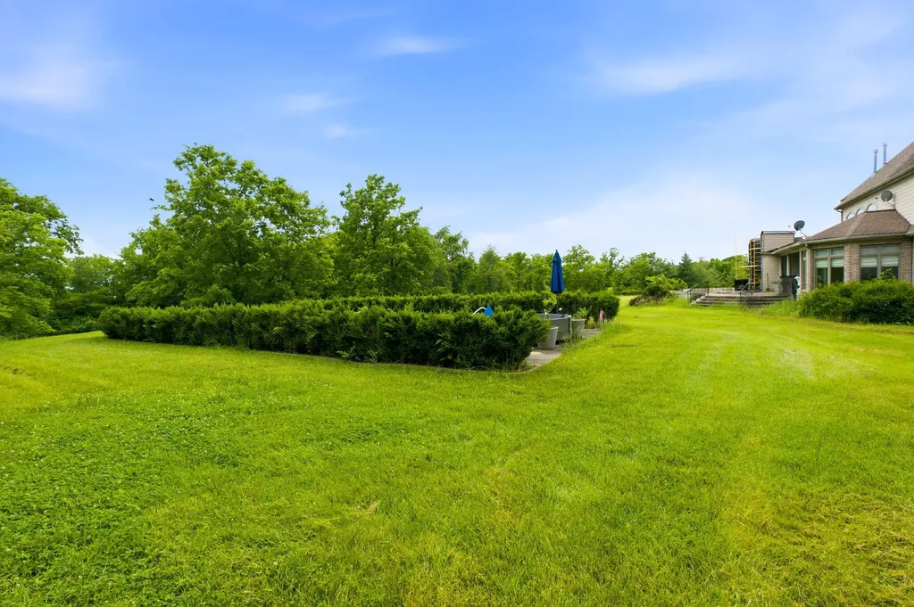 22 Timberwood Drive Simpsonville KY 40067