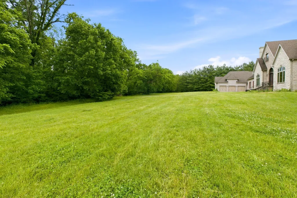 22 Timberwood Drive Simpsonville KY 40067