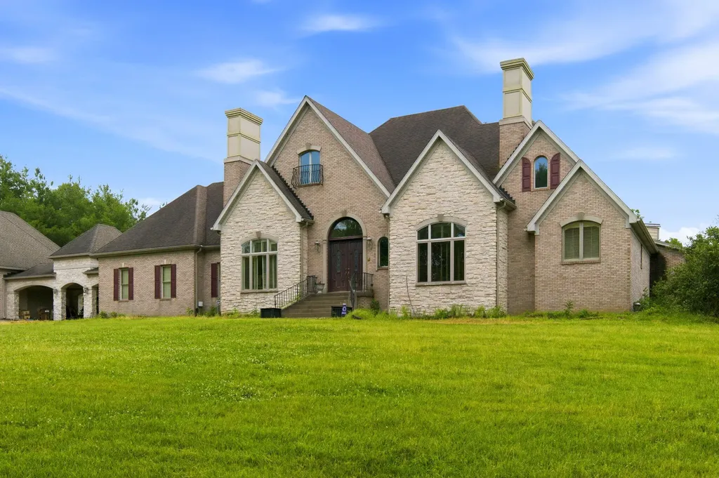 22 Timberwood Drive Simpsonville KY 40067
