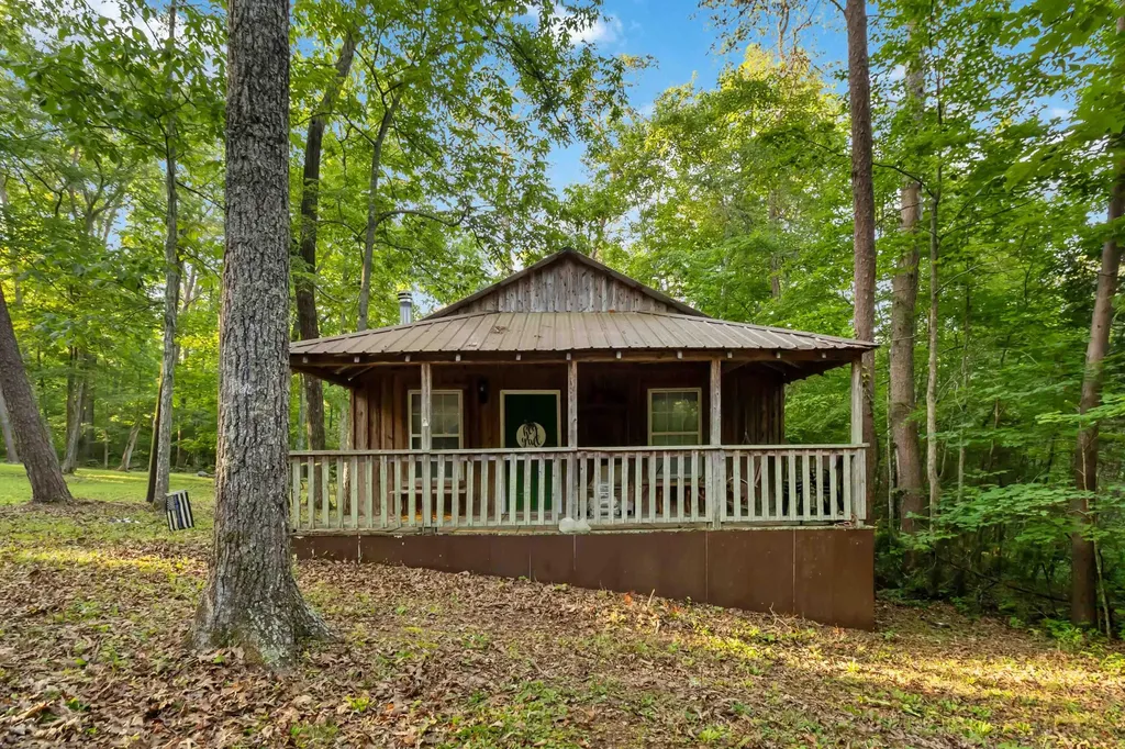 155 County Road Burnside KY 42519