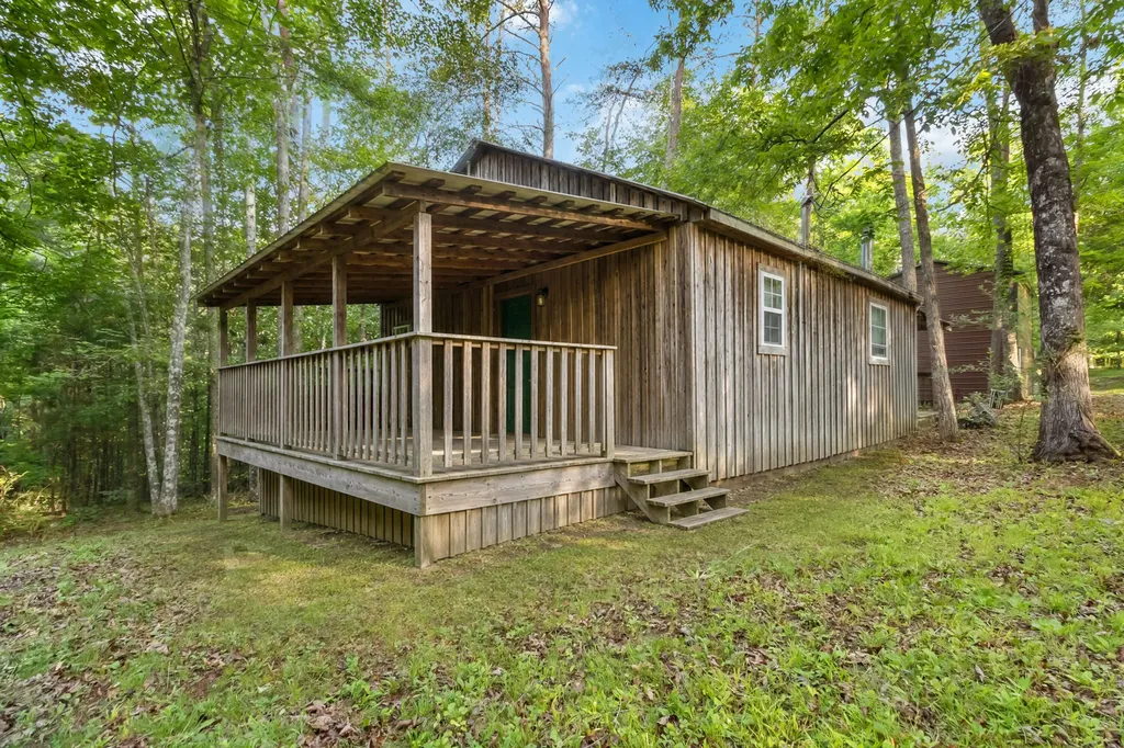 155 County Road Burnside KY 42519