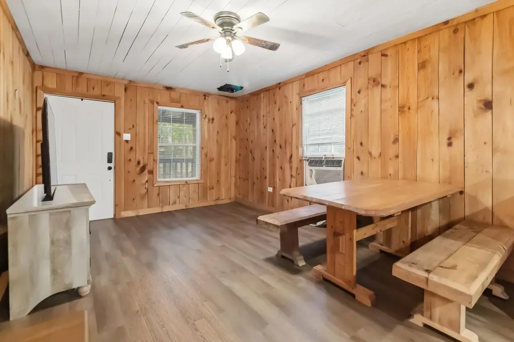 155 County Road Burnside KY 42519
