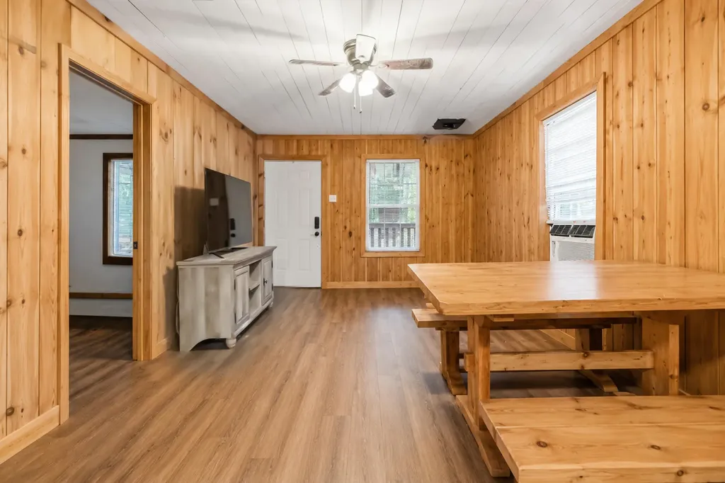155 County Road Burnside KY 42519