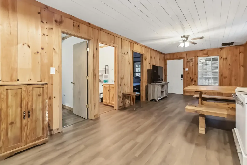 155 County Road Burnside KY 42519