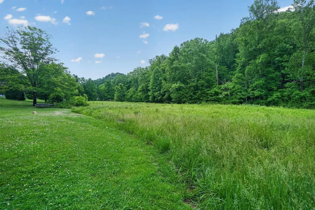 7583 Hawkins Branch Road Frenchburg KY 40322