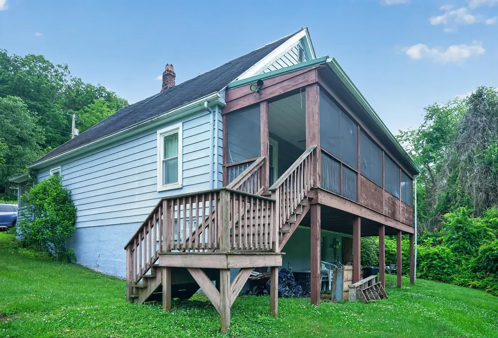 7583 Hawkins Branch Road Frenchburg KY 40322