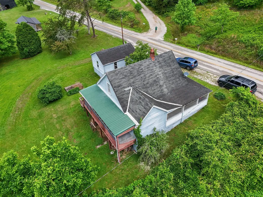 7583 Hawkins Branch Road Frenchburg KY 40322