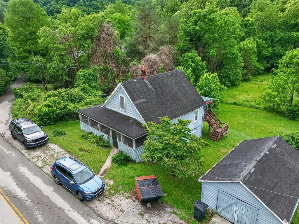 7583 Hawkins Branch Road Frenchburg KY 40322
