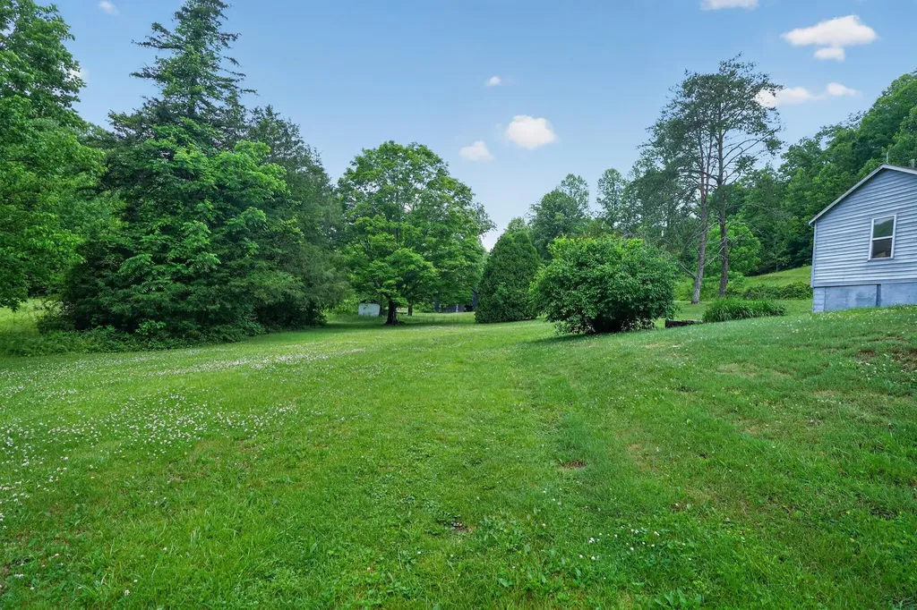 7583 Hawkins Branch Road Frenchburg KY 40322
