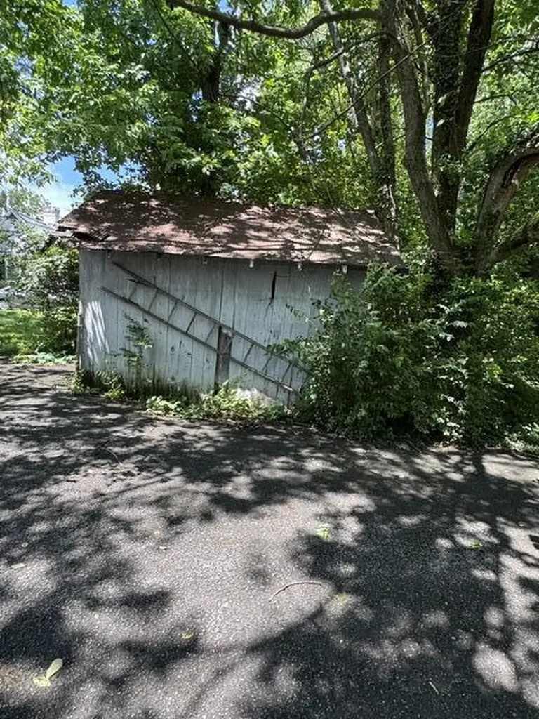 132 Wilderness Road Danville KY 40422