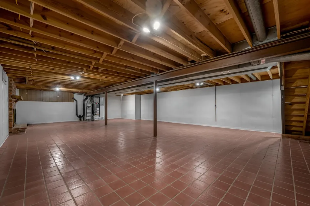 604 Autumn Lane Lexington KY 40502