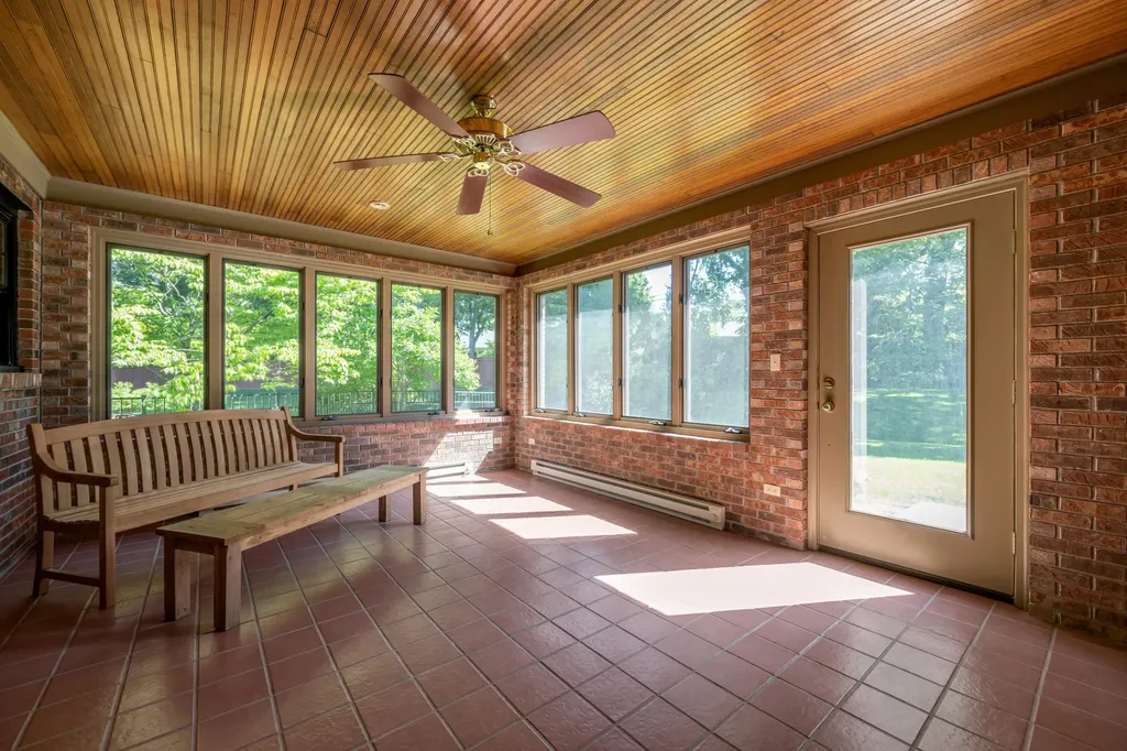 604 Autumn Lane Lexington KY 40502