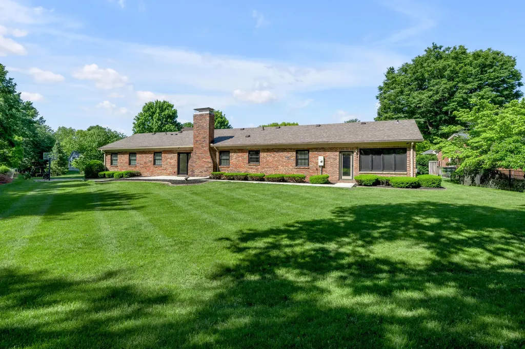 604 Autumn Lane Lexington KY 40502
