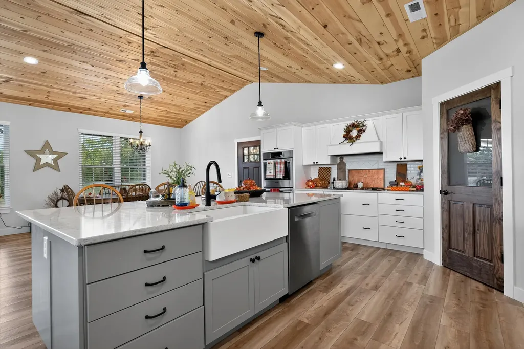 4290 Gardnersville Road Crittenden KY 41030