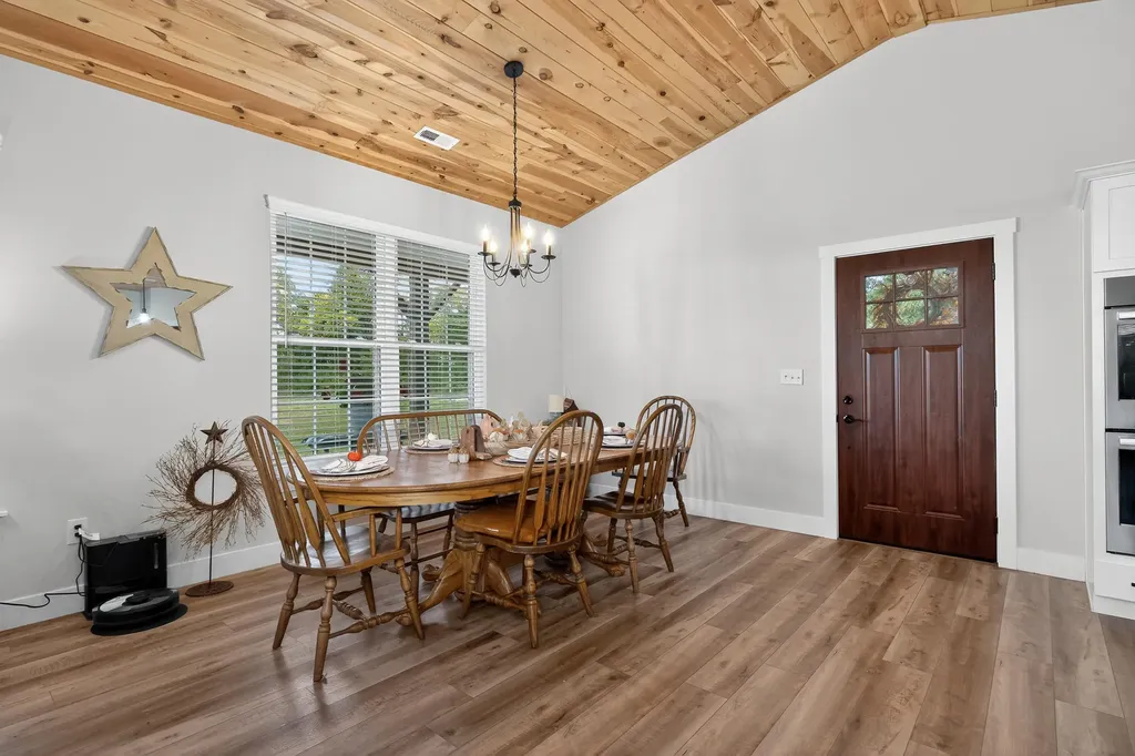 4290 Gardnersville Road Crittenden KY 41030