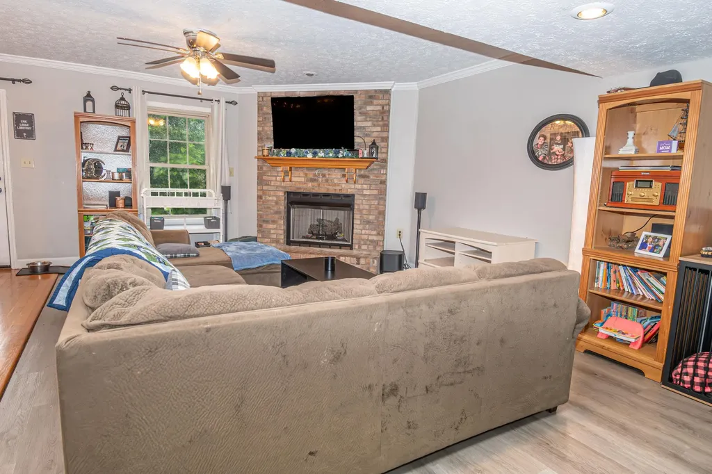 133 Bay Hill Drive Winchester KY 40391