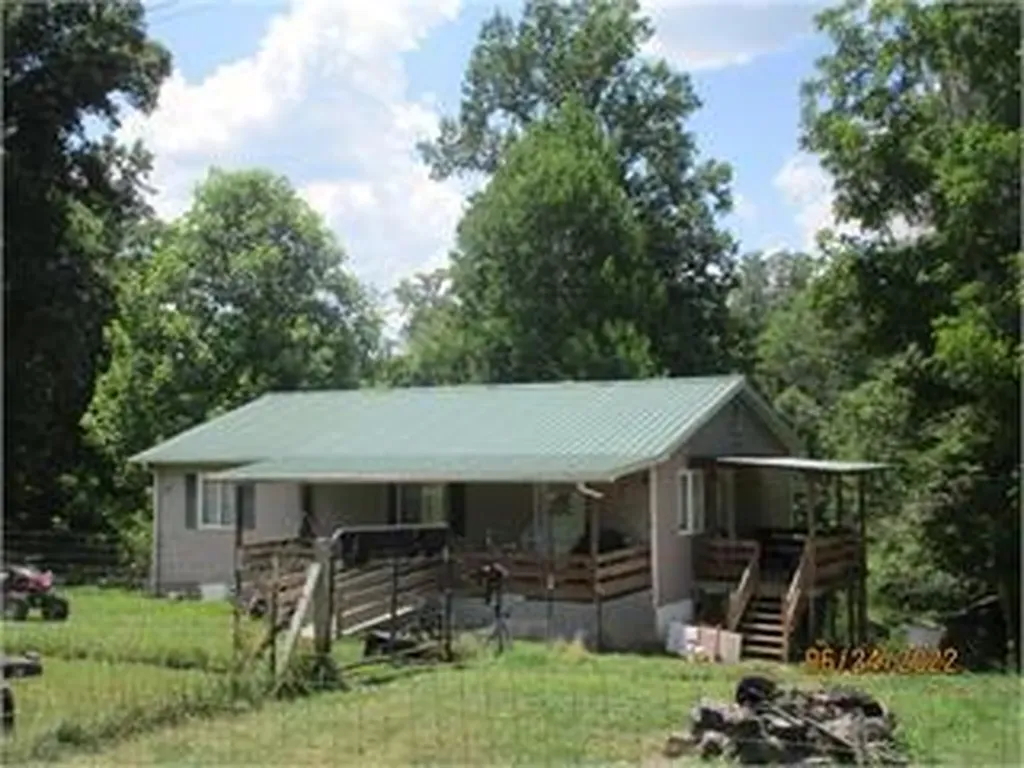 23 Ky-1609 Parkers Lake KY 42634