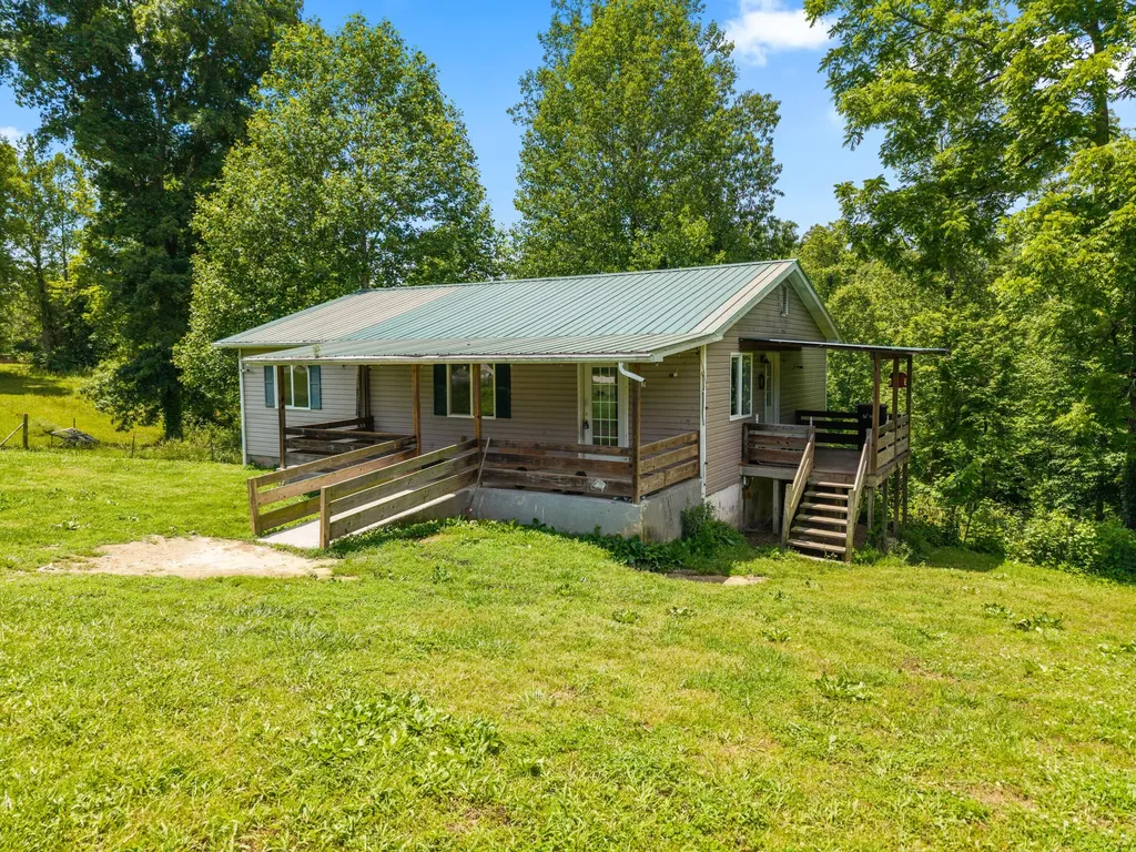 23 Ky-1609 Parkers Lake KY 42634