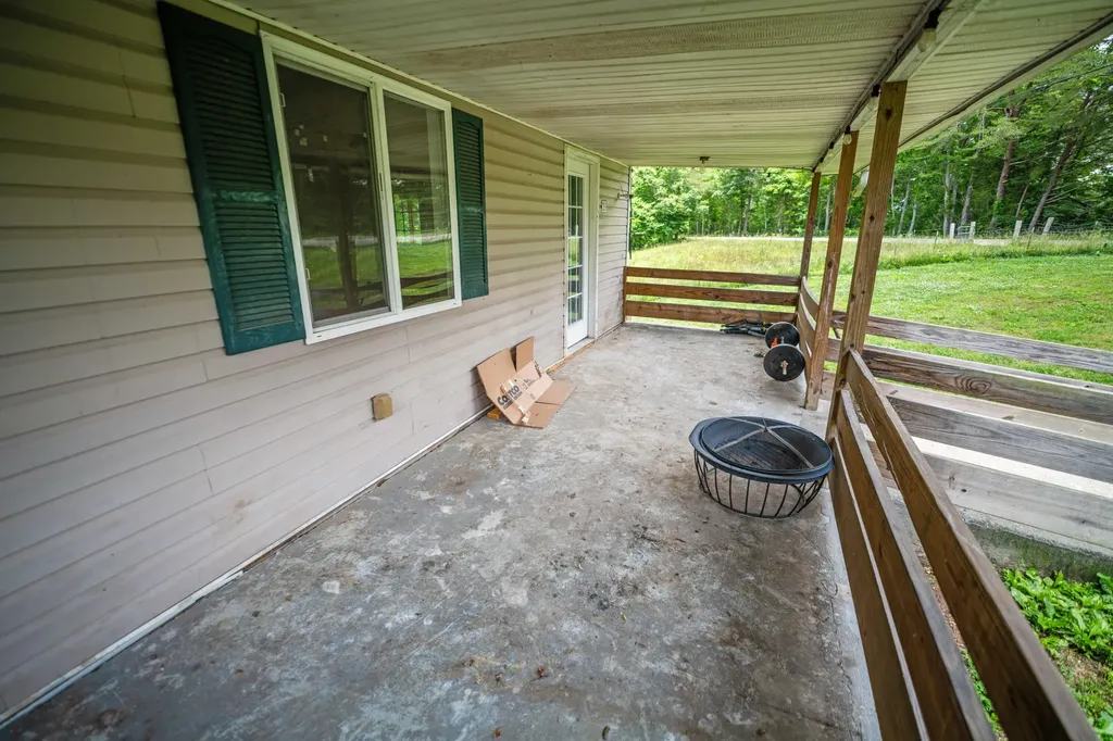 23 Ky-1609 Parkers Lake KY 42634