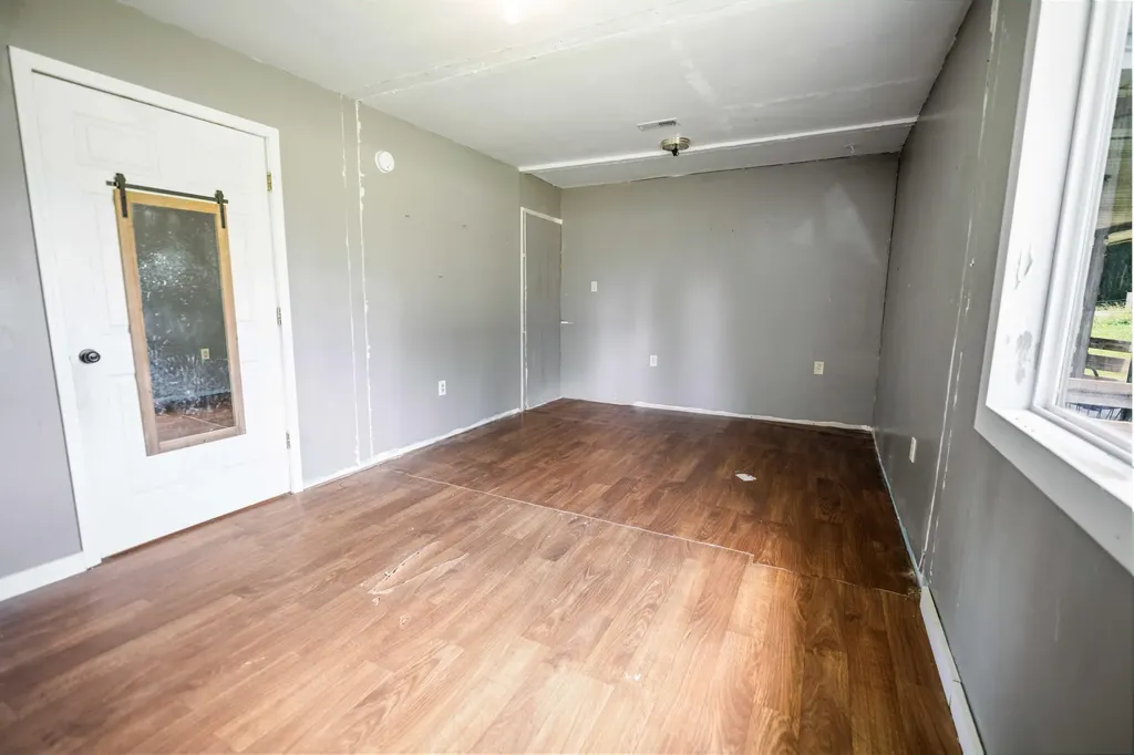 23 Ky-1609 Parkers Lake KY 42634