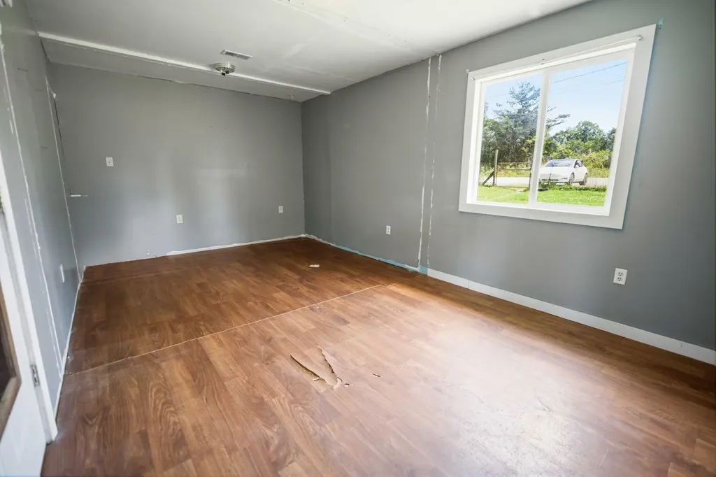 23 Ky-1609 Parkers Lake KY 42634