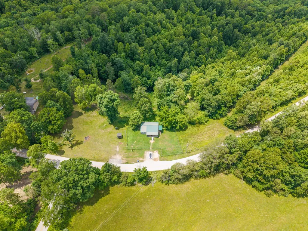 23 Ky-1609 Parkers Lake KY 42634
