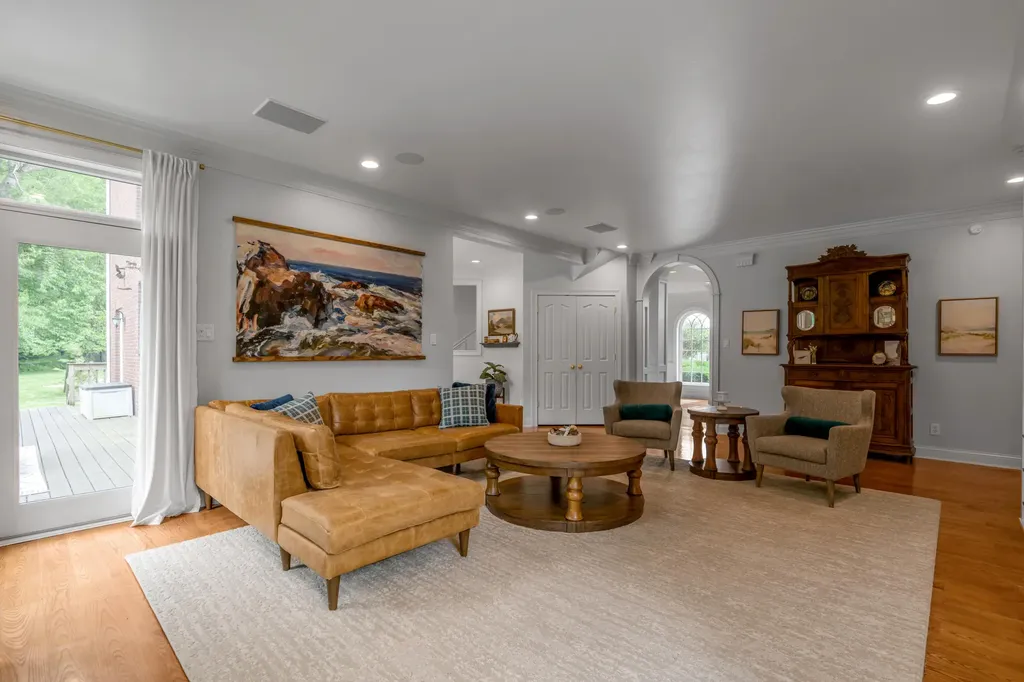 310 Ironwood Circle Paris KY 40361