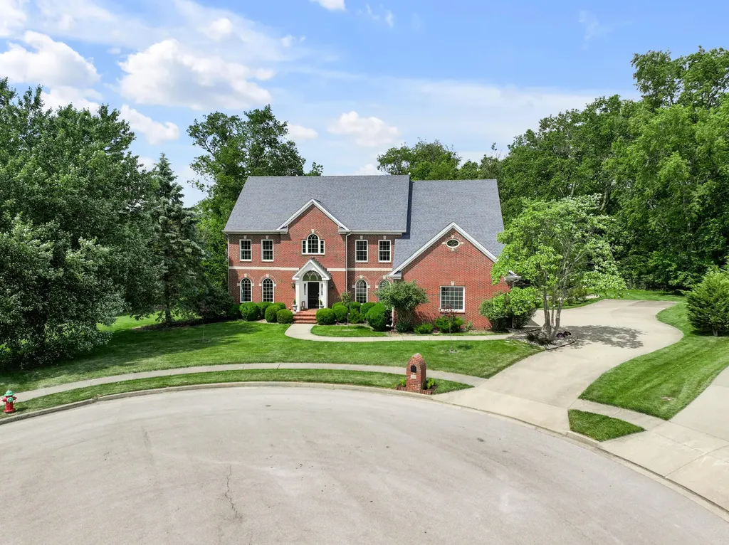 310 Ironwood Circle Paris KY 40361