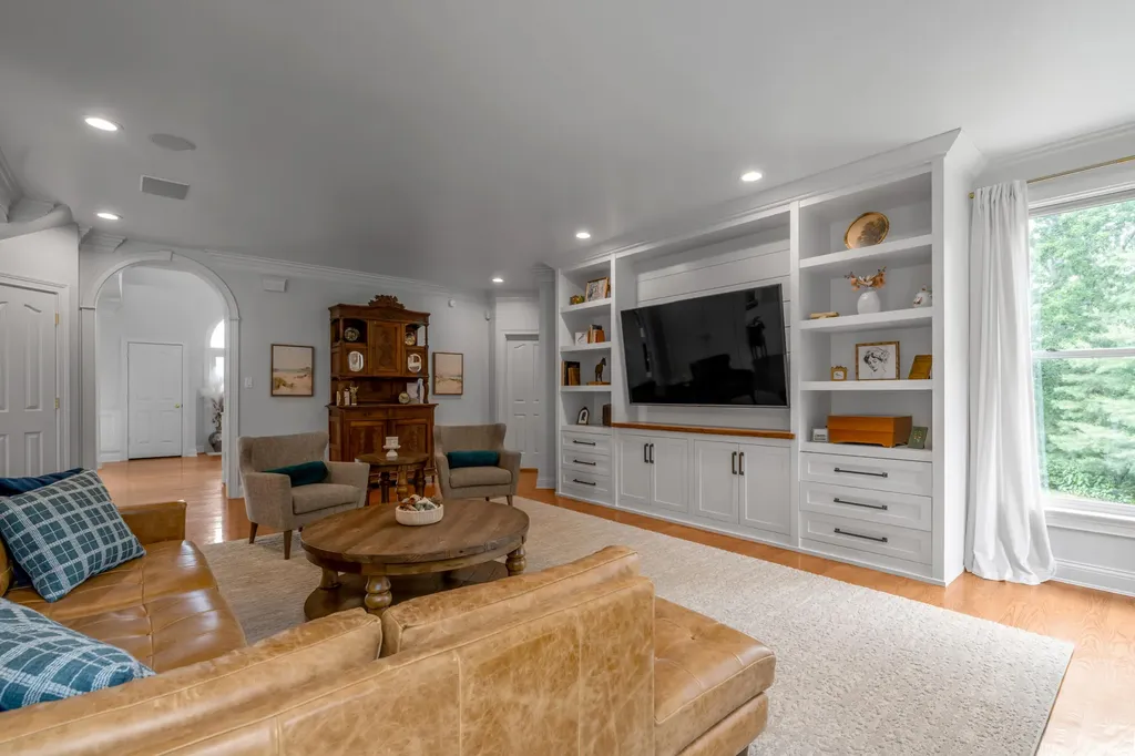 310 Ironwood Circle Paris KY 40361